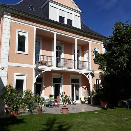 Rue De Lorry Bed & Breakfast